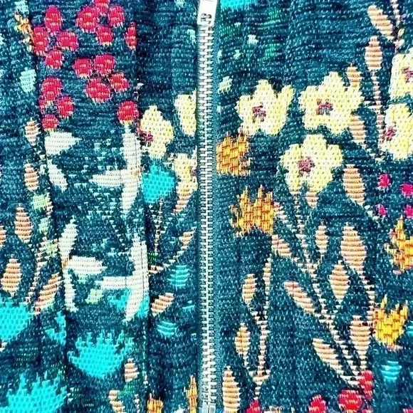 Storia Women’s Beautiful Puffy Sleeve Crop Top•Size Large•Multi Colors• - Picture 5 of 7